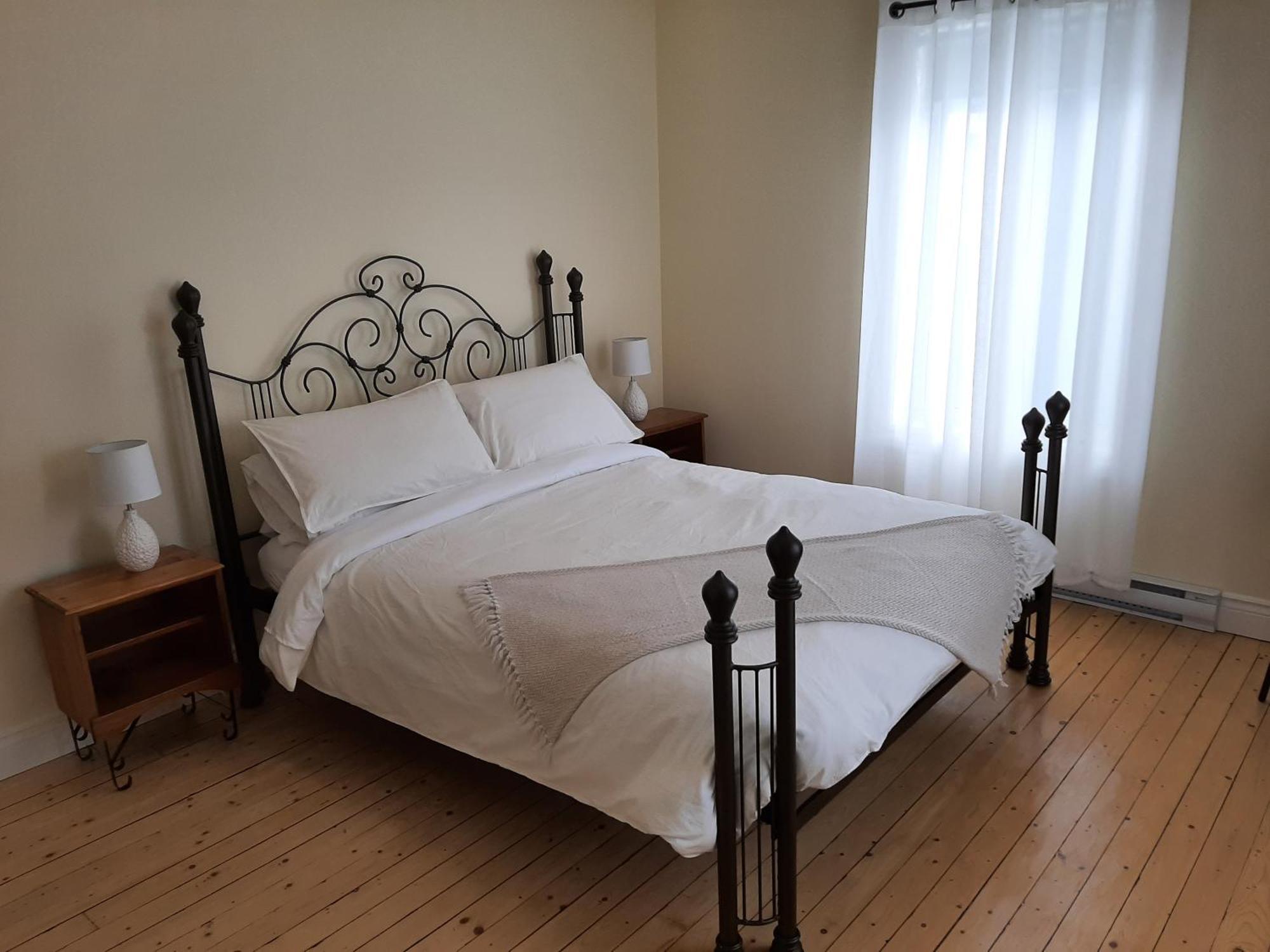 Bed and Breakfast La Maison Aux Camelias Coaticook Pokój zdjęcie